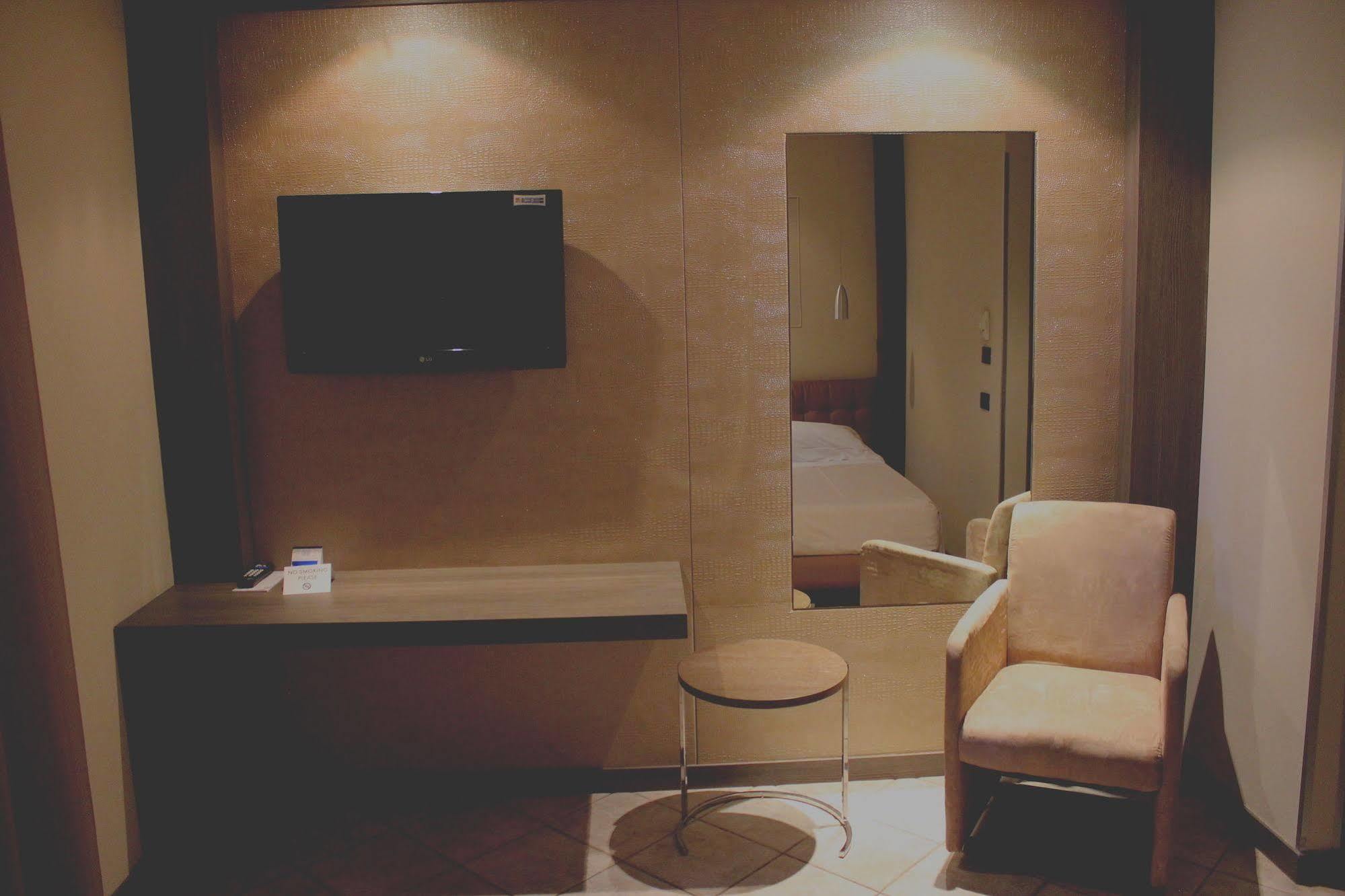 Hotel Due Pini Formigine Kültér fotó