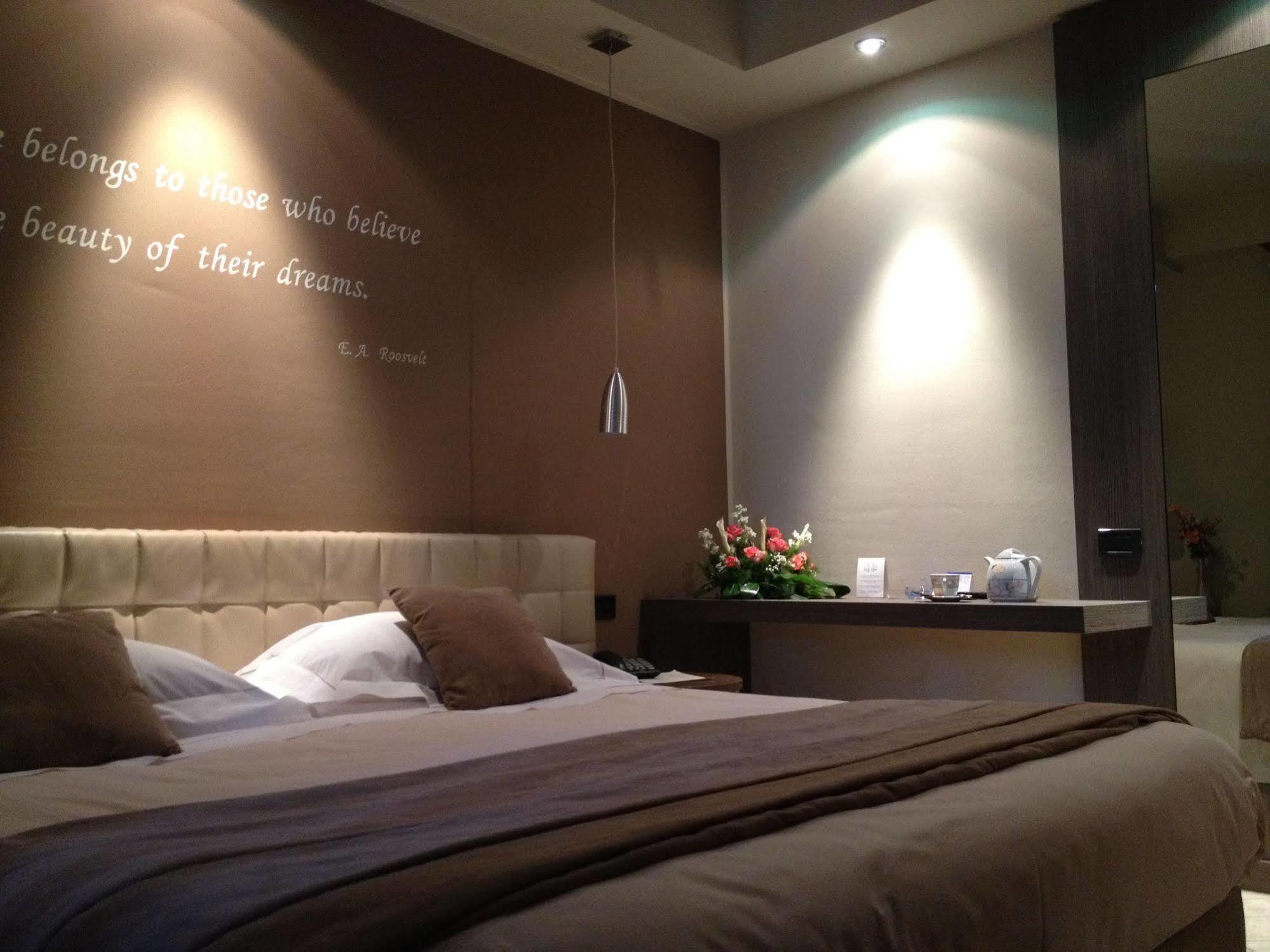 Hotel Due Pini Formigine Kültér fotó